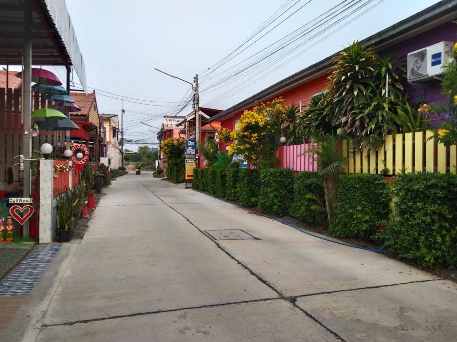 บุญจินดา รีสอร์ท Ban Bang Phayom Zewnętrze zdjęcie